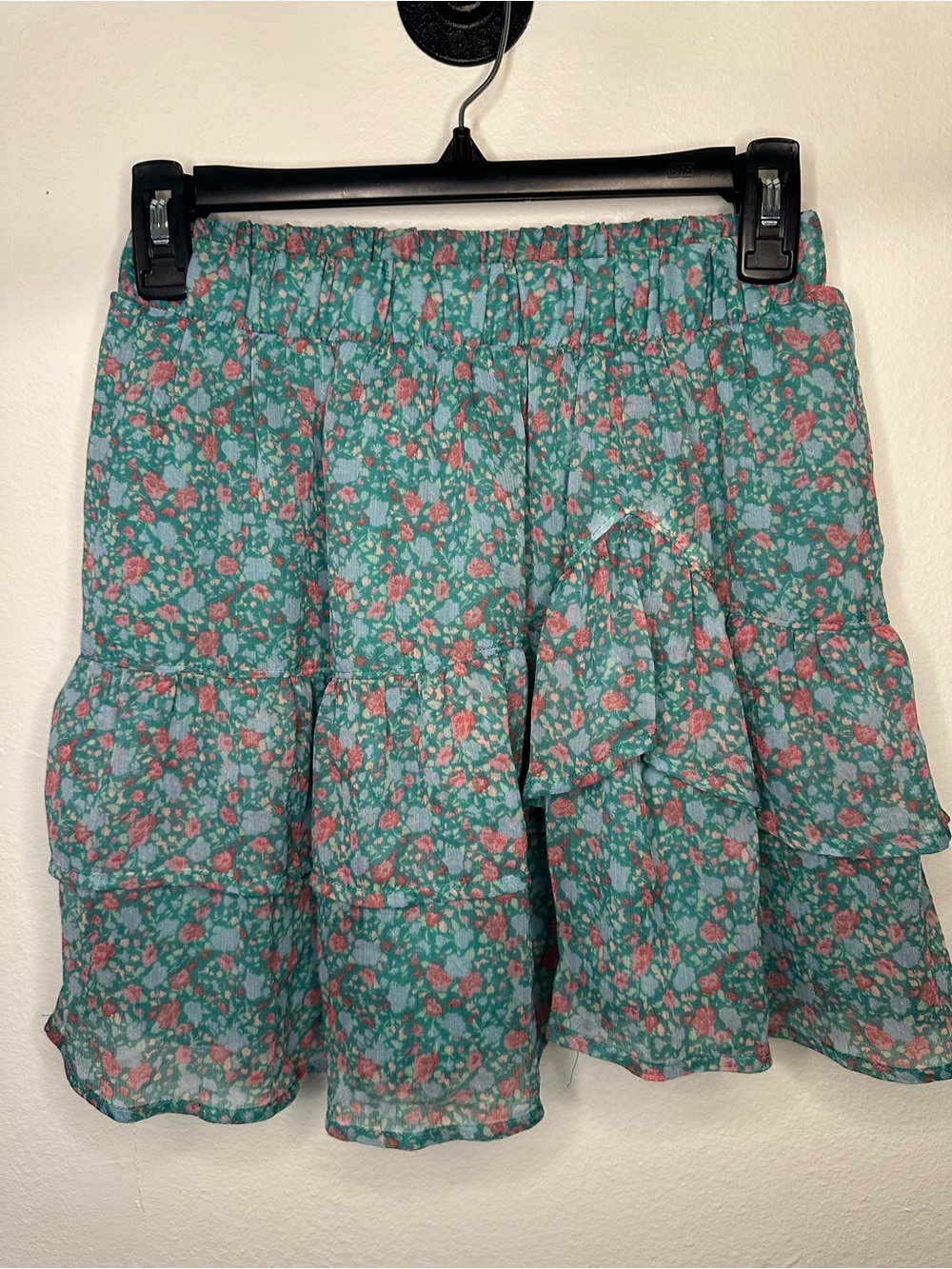 abercrombie kids Teal Floral Pleated Mini Skirt with Coral Accents